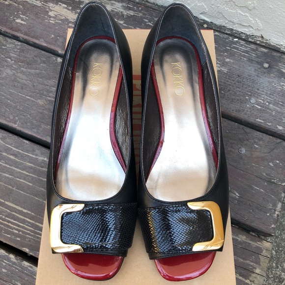 NEW! Black/red Flats - Picture 1 of 3